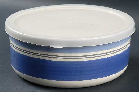 Rio 7 1/4" Metal Bowl