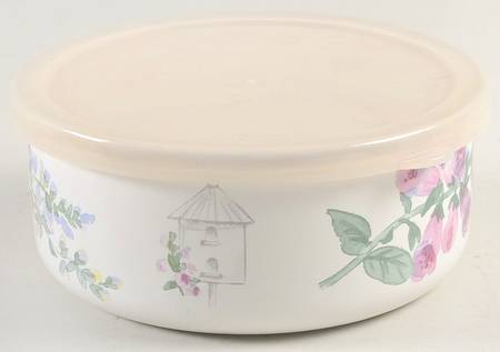 Cape May Bowl-Metal 5 3/4" with Plastic Lid