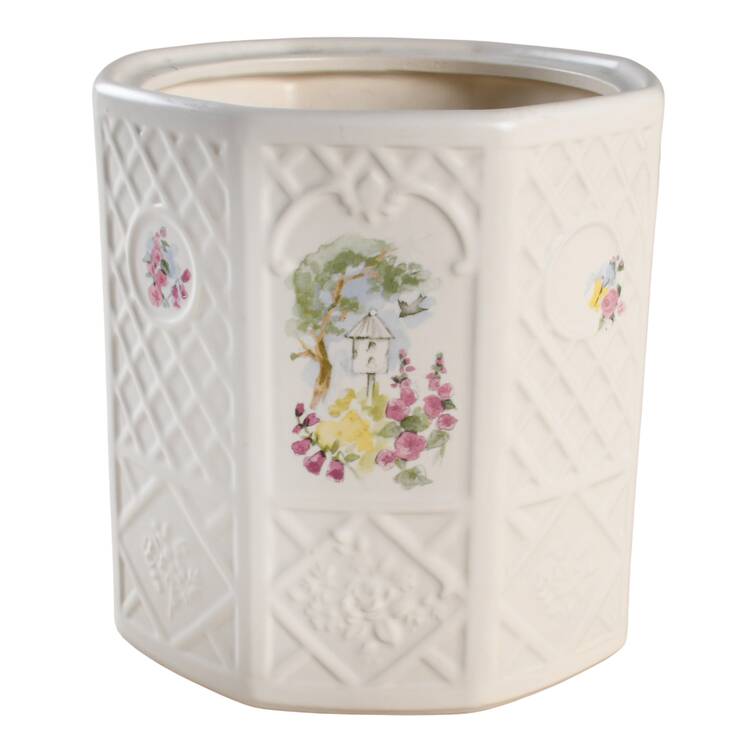 Cape May Sculpted Cookie Jar No Lid