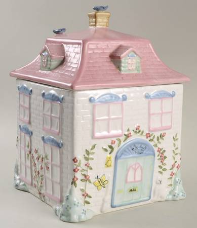 Cape May Small Figural Canister & Lid