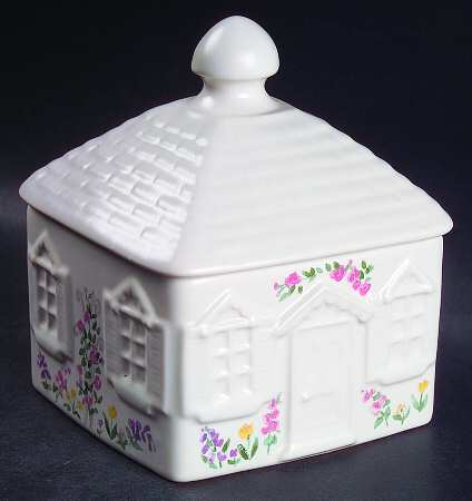 Cape May Sculpted Box & Lid