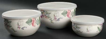 Cape May 3 Pc Metal Bowl & Plastic Lid (5 3/4", 7", 7 3/4")