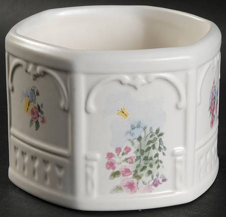 Cape May Sculpted Jam Pot No Lid