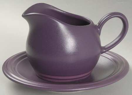 Terrace Plum Gravy Boat & Underplate
