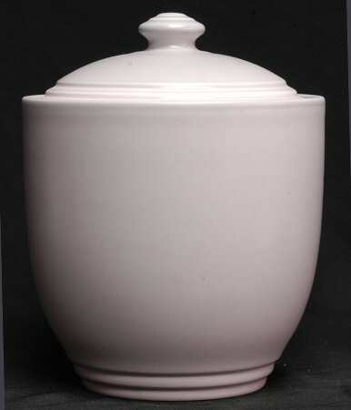 Terrace Lilac Medium Canister & Lid