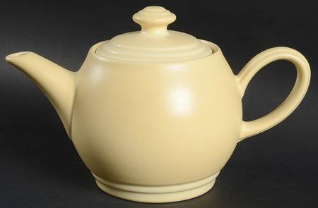 Terrace Buttercream (Yellow) Teapot & Lid