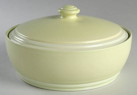Terrace Pistachio (Green) 2 Qt Round Covered Casserole
