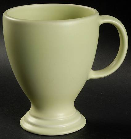 Terrace Pistachio (Green) Extra Large 16 Oz Pedestal Mug