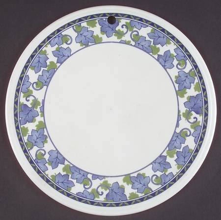 Blue Isle Round Melamine Cutting Board