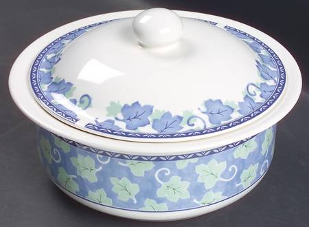 Blue Isle 2.5 Qt Round Covered Casserole