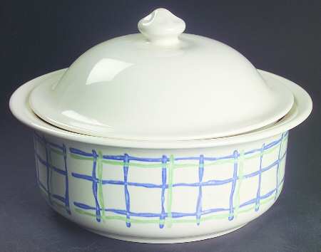 Cloverhill Plaid 2.5 Qt Round Covered Casserole