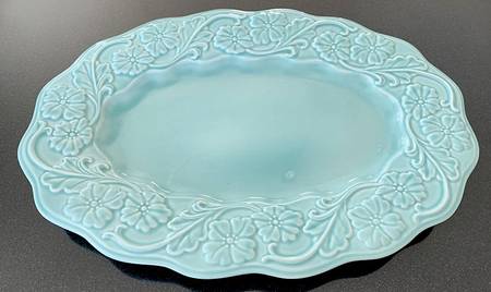 Petals 17" Oval Serving Platter
