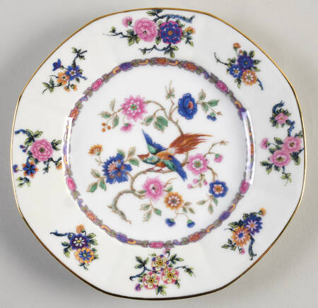 POY135 Luncheon Plate