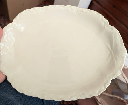 PLE2 11" Oval Serving Platter