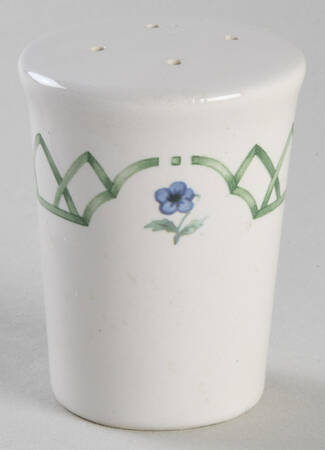 Garden Trellis Pepper Shaker
