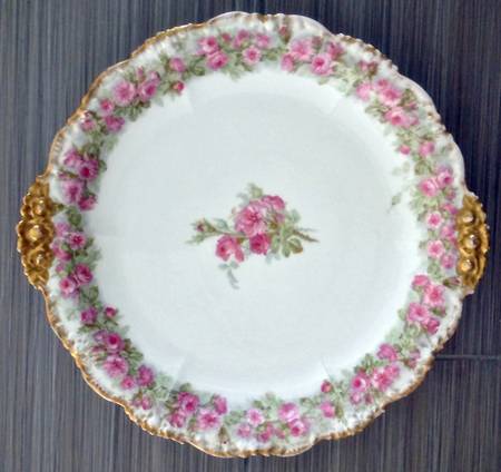 POY141 Handled Cake Plate