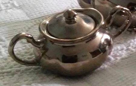 Hamilton Sugar Bowl & Lid