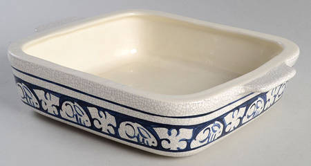 Dedham Rabbit 9" Square Baker
