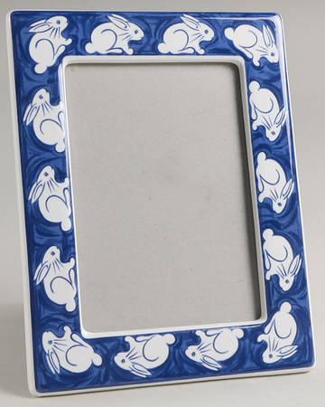 Dedham Rabbit Frame-Holds 4" X 6"