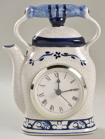 Dedham Rabbit Mini Teapot Clock