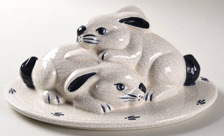 Dedham Rabbit 2.5 Quart Oval Covered Casserole No Lid