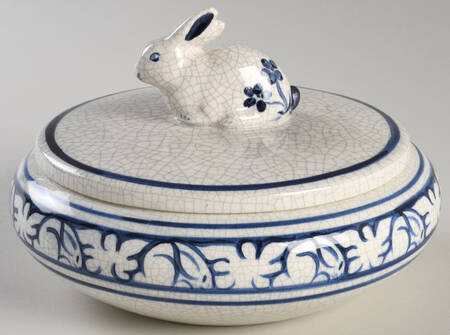 Dedham Rabbit 7" Round Box & Lid
