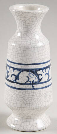 Dedham Rabbit 5" Bud Vase