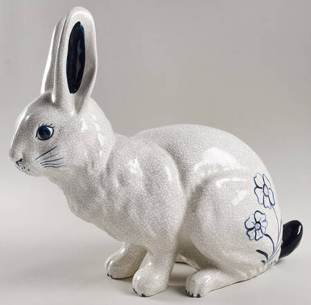 Dedham Rabbit Large Rabbit Figurine