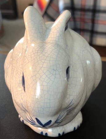 Dedham Rabbit Lying Rabbit Figurine