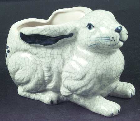 Dedham Rabbit Medium Planter