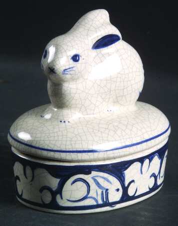Dedham Rabbit Rabbit Box & Lid