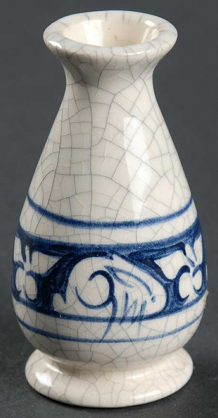 Dedham Rabbit 2" Mini Bud Vase