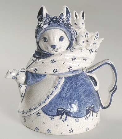 Dedham Rabbit Figural Teapot & Lid
