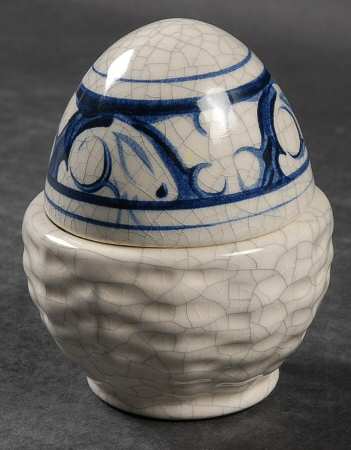 Dedham Rabbit Egg Box & Lid