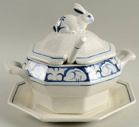 Dedham Rabbit Octagonal Tureen & Lid with Underplate
