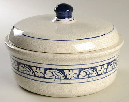 Dedham Rabbit 3 Quart Round Covered Casserole