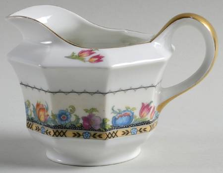 Newport (White) Creamer