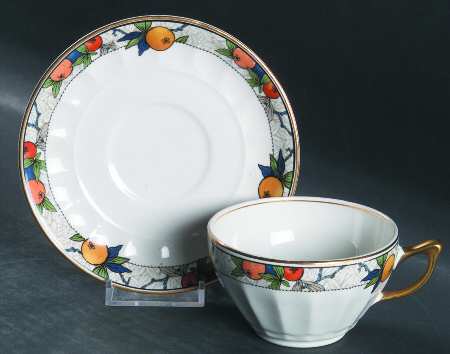 107 Flat Cup & Saucer Set