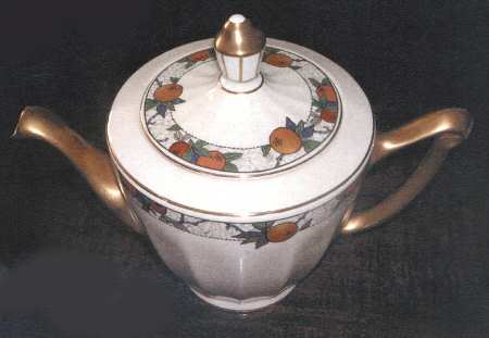 107 Teapot & Lid