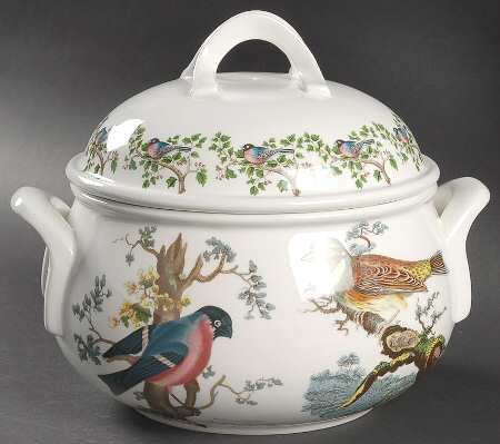 Birds of Britain 2 Qt Round Covered Casserole