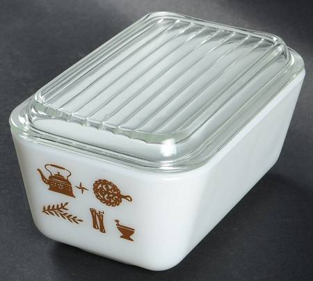 Early American Medium Refrigerator Jar & Lid
