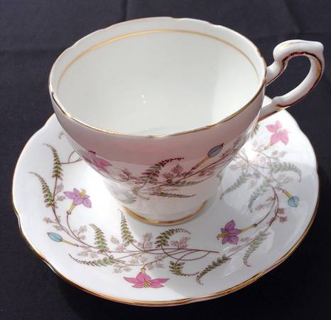 PAR29 Footed Cup & Saucer Set