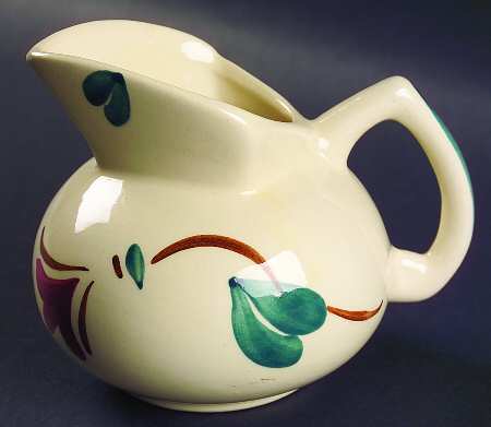 Ivy Red Blossom 18 Oz Kent Jug