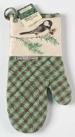 Winterwood Green Cloth Oven Mitt