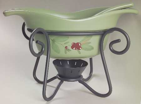 Winterwood Green Gravy Server & Ladle & Metal Stand