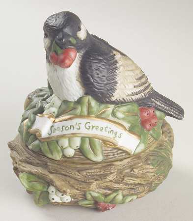 Winterwood Green Music Box with Lid