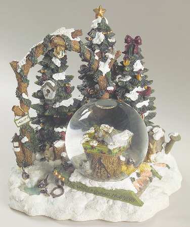 Winterwood Green Snow Globe