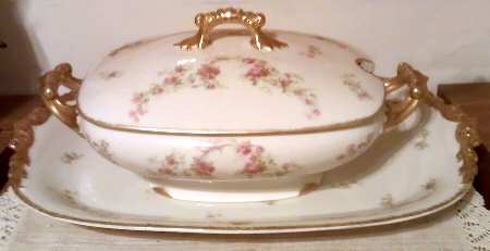 POY173 Tureen & Lid w/Underplate