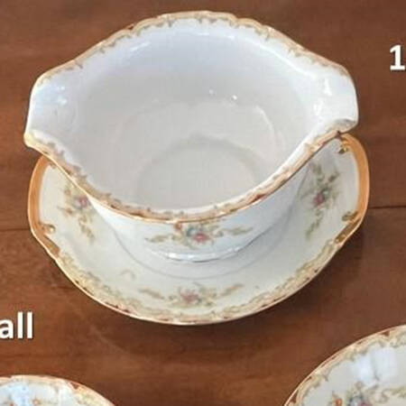PRJ7 Gravy Boat with Attached Underplate