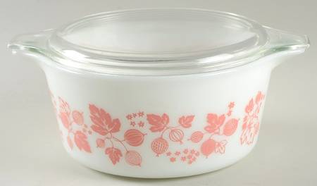 Gooseberry Pink 1.5 Qt Round Covered Casserole